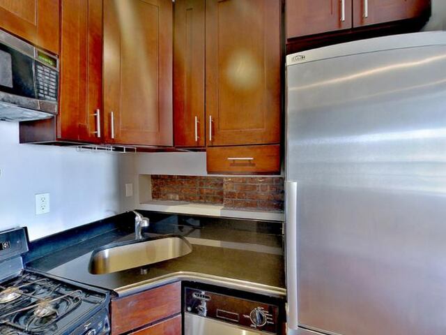 2-Bedroom at 722 Tenth Avenue