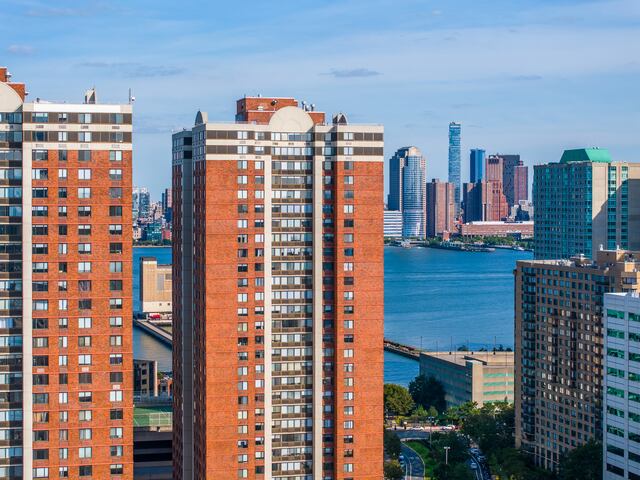 Studio at Newport: Parkside East