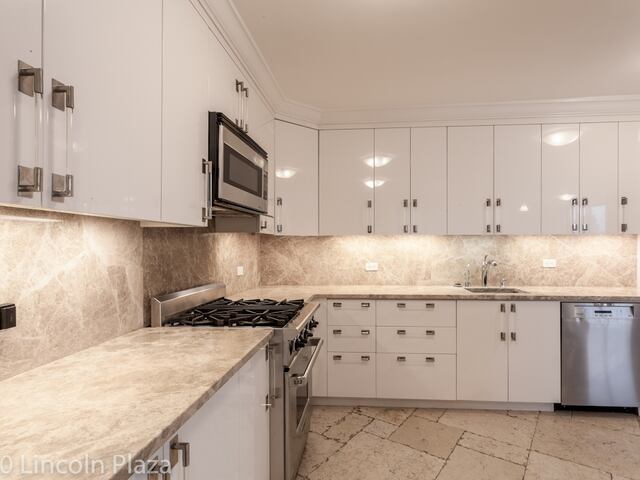 1-Bedroom at 30 Lincoln Plaza