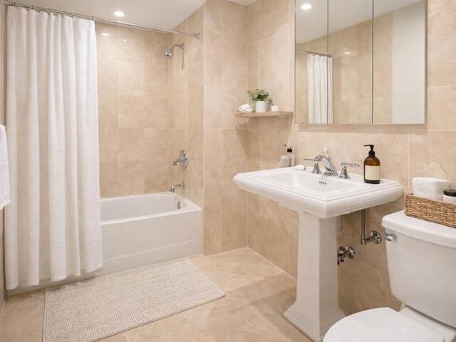 2-Bedroom at 232 Elizabeth Street