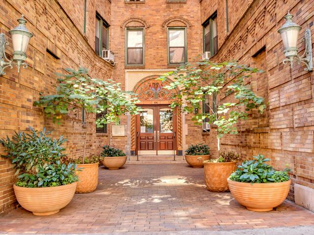 1-Bedroom at 226 East 70th Street