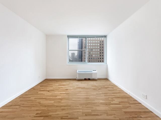 2-Bedroom at Gateway: 375 South End