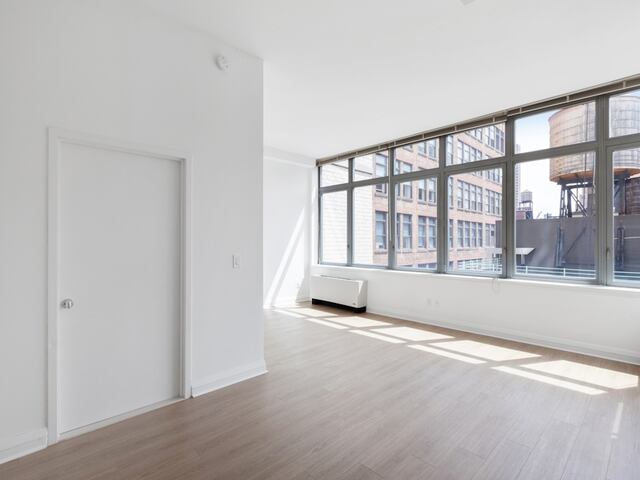 Studio at 800 Sixth Avenue