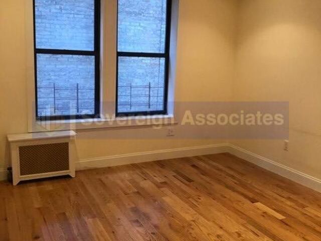 3-Bedroom at 270 Fort Washington Avenue