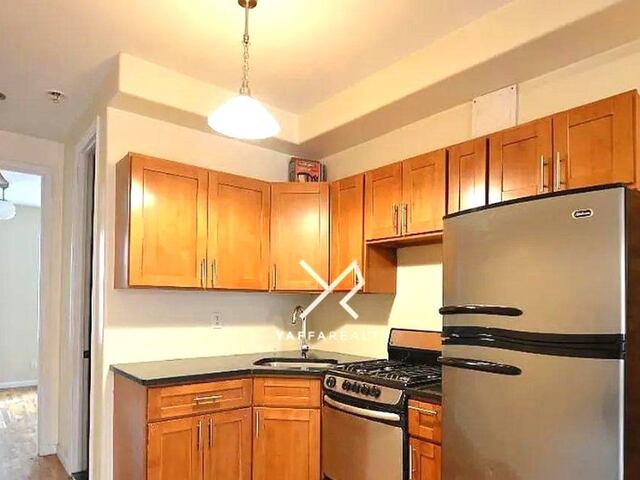 2-Bedroom at 181 Graham Avenue