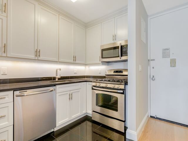 1-Bedroom at One Lincoln Plaza