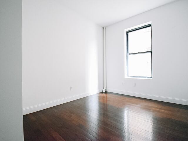 2-Bedroom at 3139 Broadway