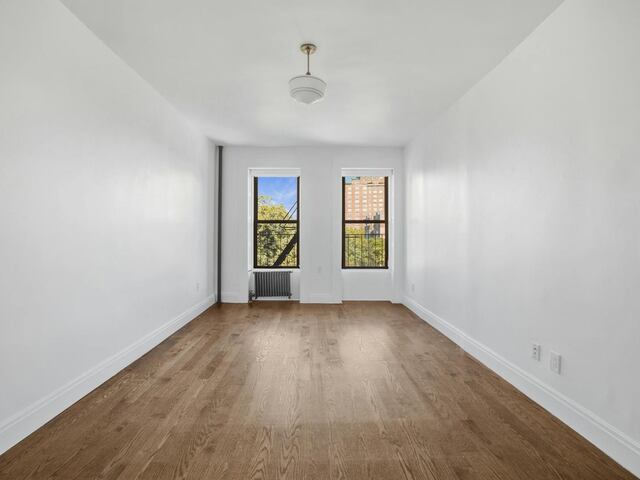 4-Bedroom at 400 Bleecker Street