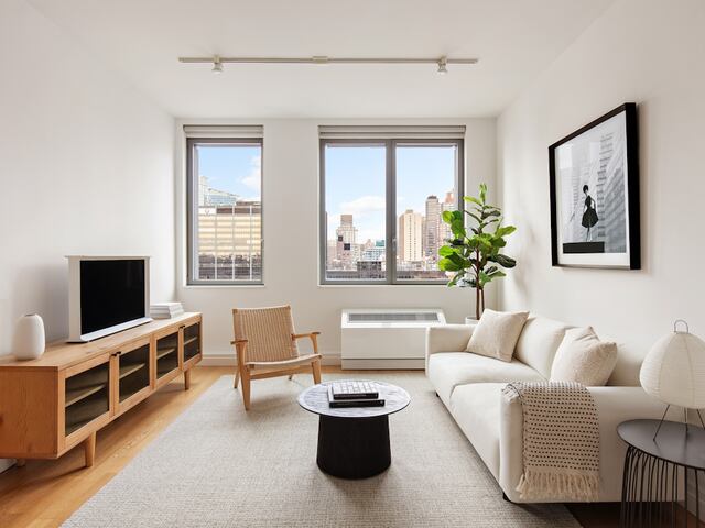 1-Bedroom at Mercedes House