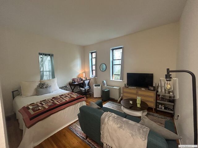 Studio at 143 West 69th Street