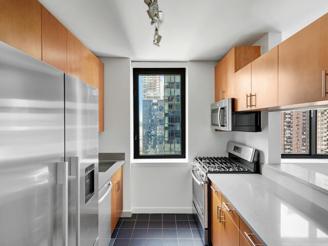 3-Bedroom at 420 West 42nd Street