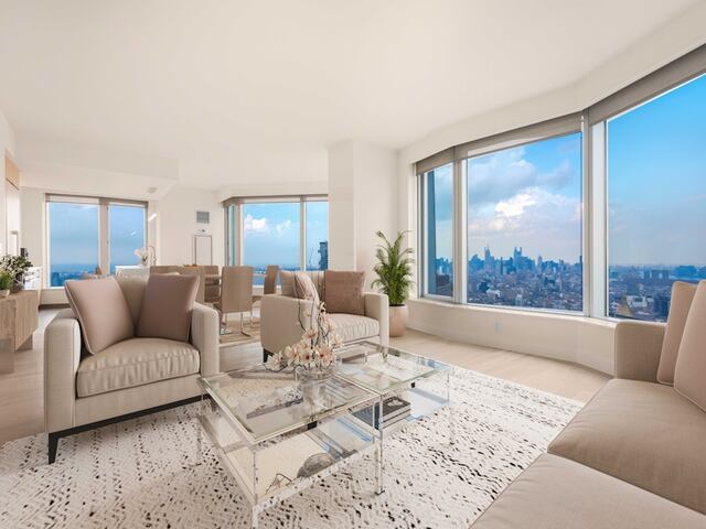 3-Bedroom at New York by Gehry