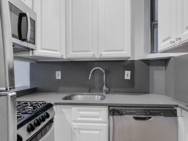 1-Bedroom at 1378 York Avenue