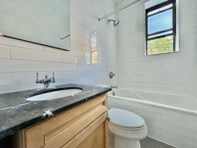 2-Bedroom at The Westbourne : 607 West 137th