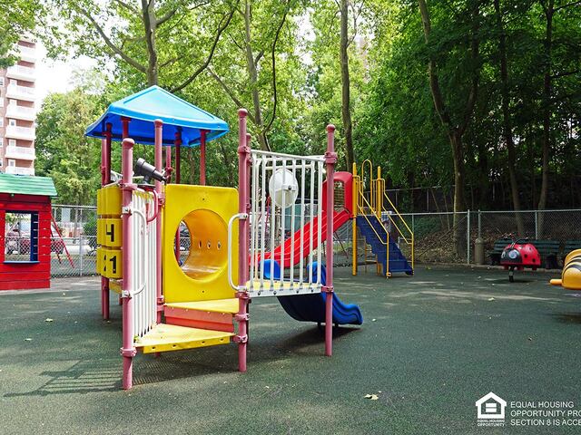 2-Bedroom at Briar Hill