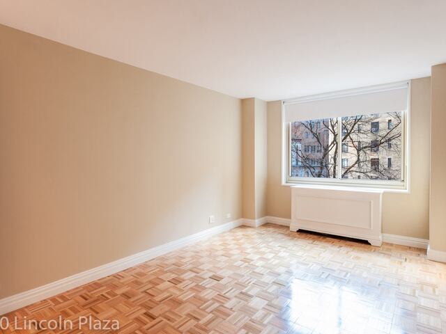 1-Bedroom at 30 Lincoln Plaza