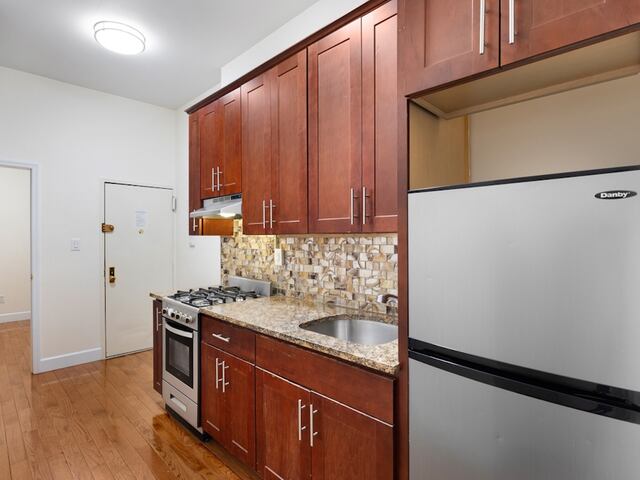 2-Bedroom at 11 Stanton Street