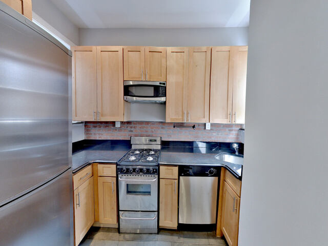 3-Bedroom at 206 East 83rd Street