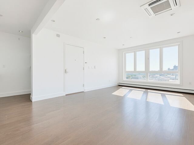 1-Bedroom at 143 Skillman Avenue