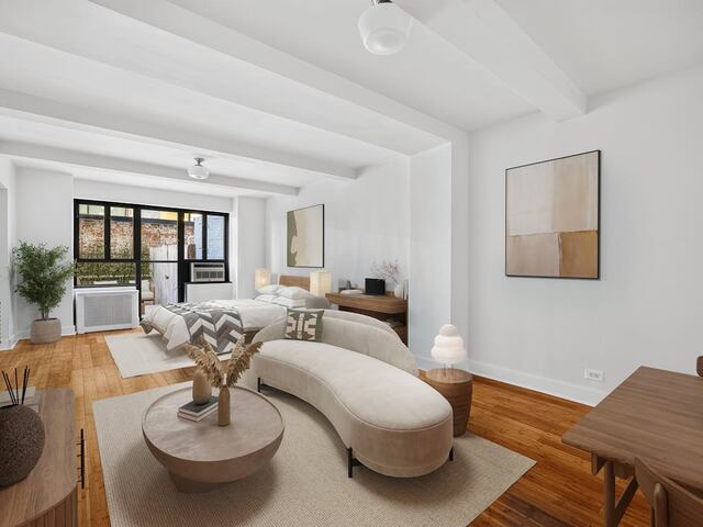 Studio at The Beaux Arts: 307 East 44th