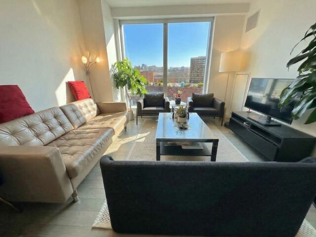 1-Bedroom at One Manhattan Square