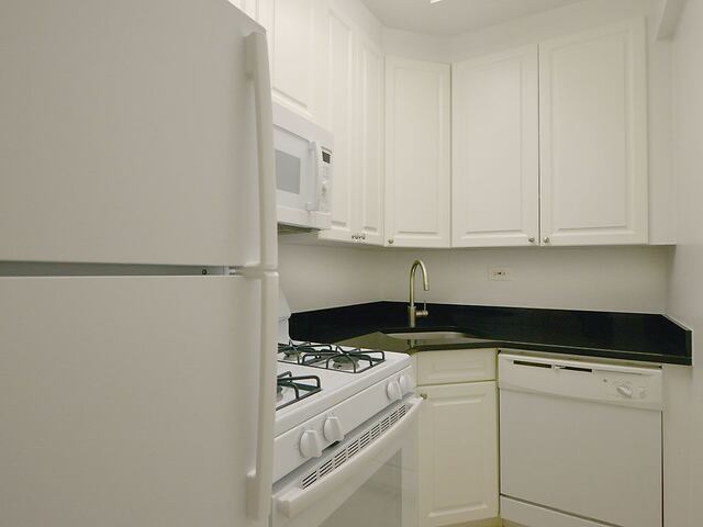 1-Bedroom at 40 East 89th Street
