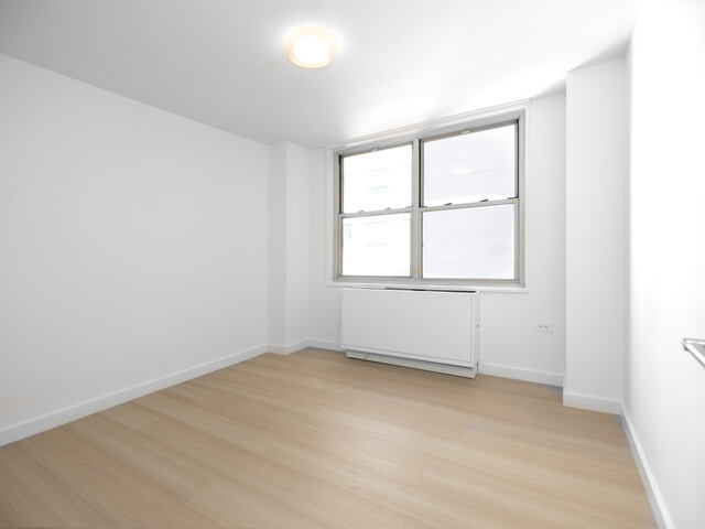 2-Bedroom at Murray Hill Manor