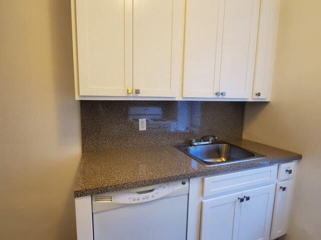 3-Bedroom at 65-61 Saunders Street