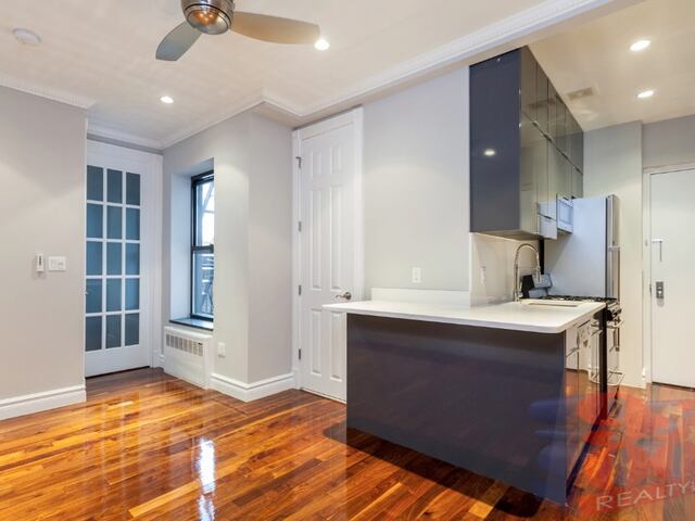 1-Bedroom at 1590 Lexington Avenue