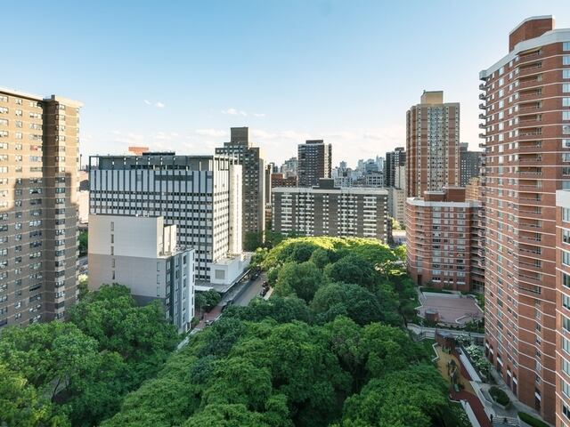 1-Bedroom at Kips Bay Court : 520 Second Ave