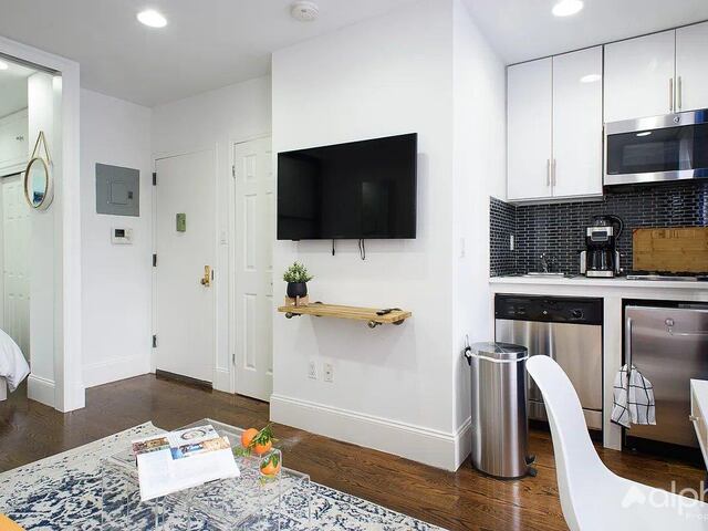 1-Bedroom at 69 Clinton Street