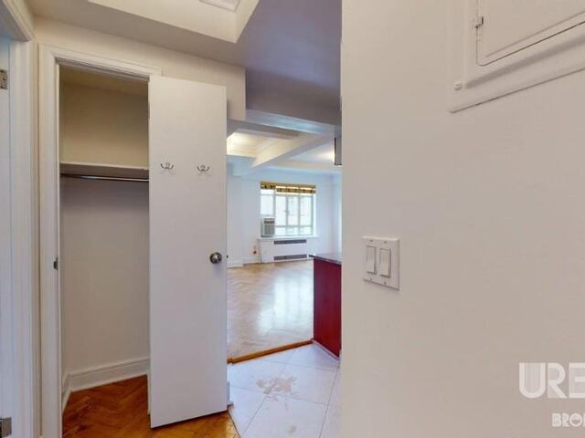 1-Bedroom at 10 West 74th Street