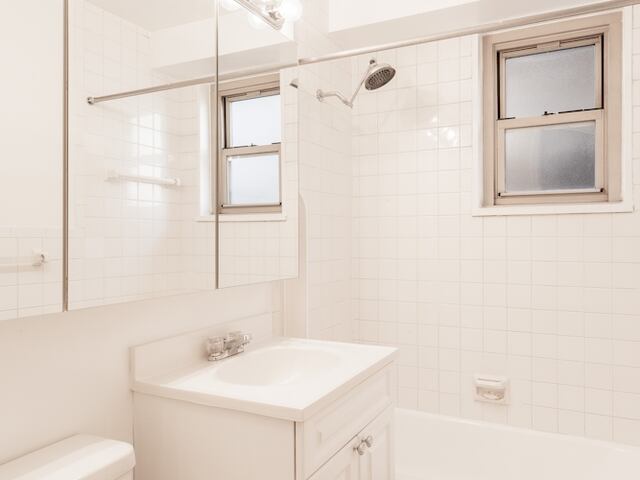 1-Bedroom at The Courtney House