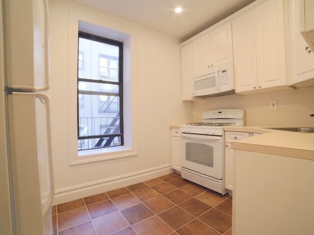 2-Bedroom at 515 West 122nd Street