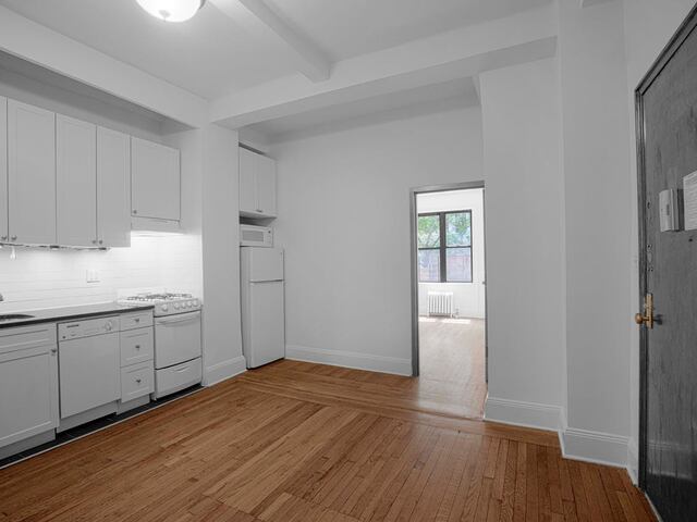 1-Bedroom at 19 West 69th Street