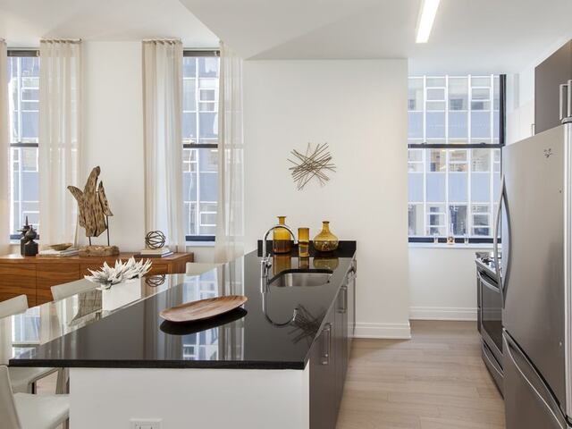 2-Bedroom at 70 Pine Street