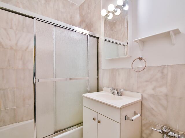 1-Bedroom at 156 East 85th Street
