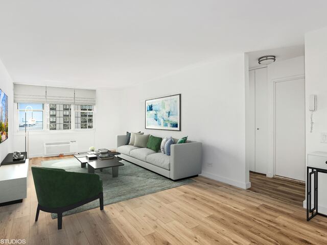 1-Bedroom at Gateway: 395 South End