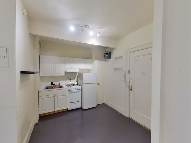 Studio at 174-176 Spring Street