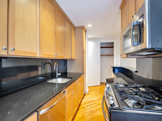 1-Bedroom at 226 East 70th Street
