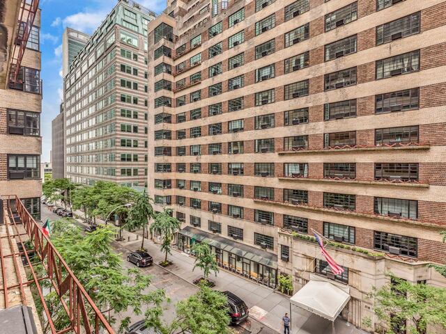 Studio at The Beaux Arts: 307 East 44th