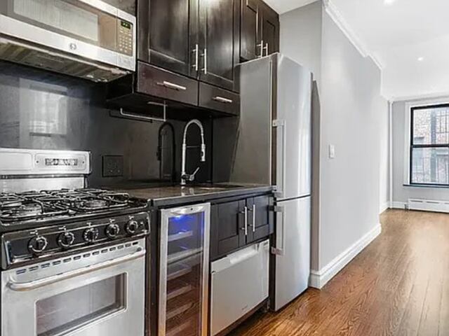 1-Bedroom at 424 East 9th Street