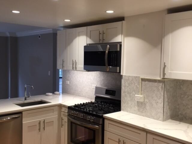 2-Bedroom at Lexington Towers