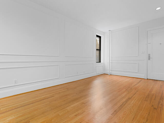 3-Bedroom at 226 East 70th Street
