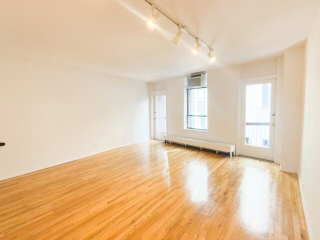 Studio at Delmonico's Building