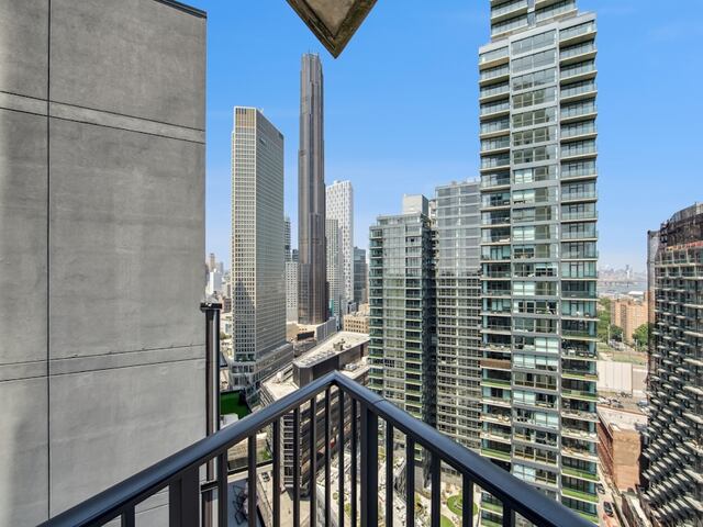 1-Bedroom at 66 Rockwell Place