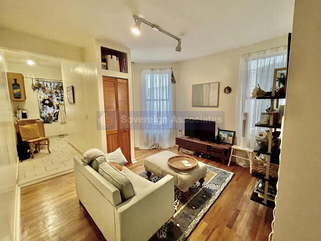 1-Bedroom at 3133 Broadway