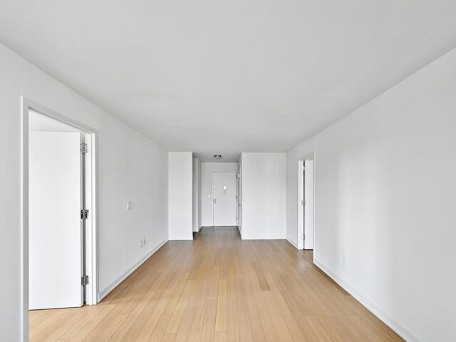 3-Bedroom at 1 Columbus Place