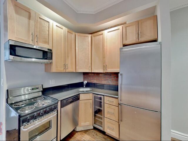 3-Bedroom at 330 East 35th Street