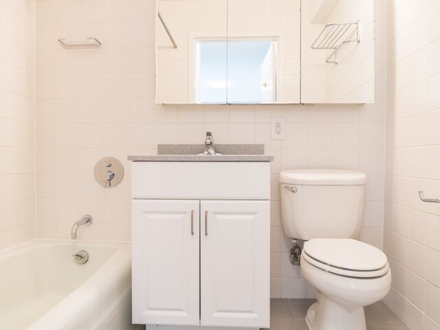 1-Bedroom at Kips Bay Court : 470 Second Ave